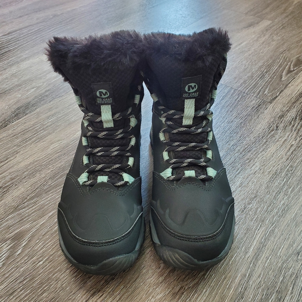 Merrell insulated hiking Boots